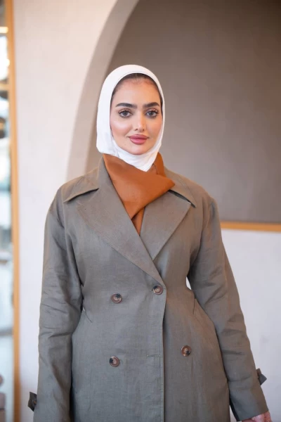 Natural linen trench coat in gray, C:J1035